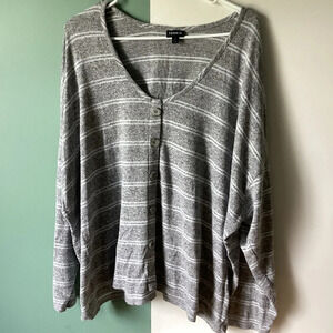 Torrid pullover sweater 4x